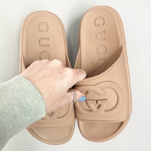 Gucci G logo interlocking rubber slides - Picture 4 of 7